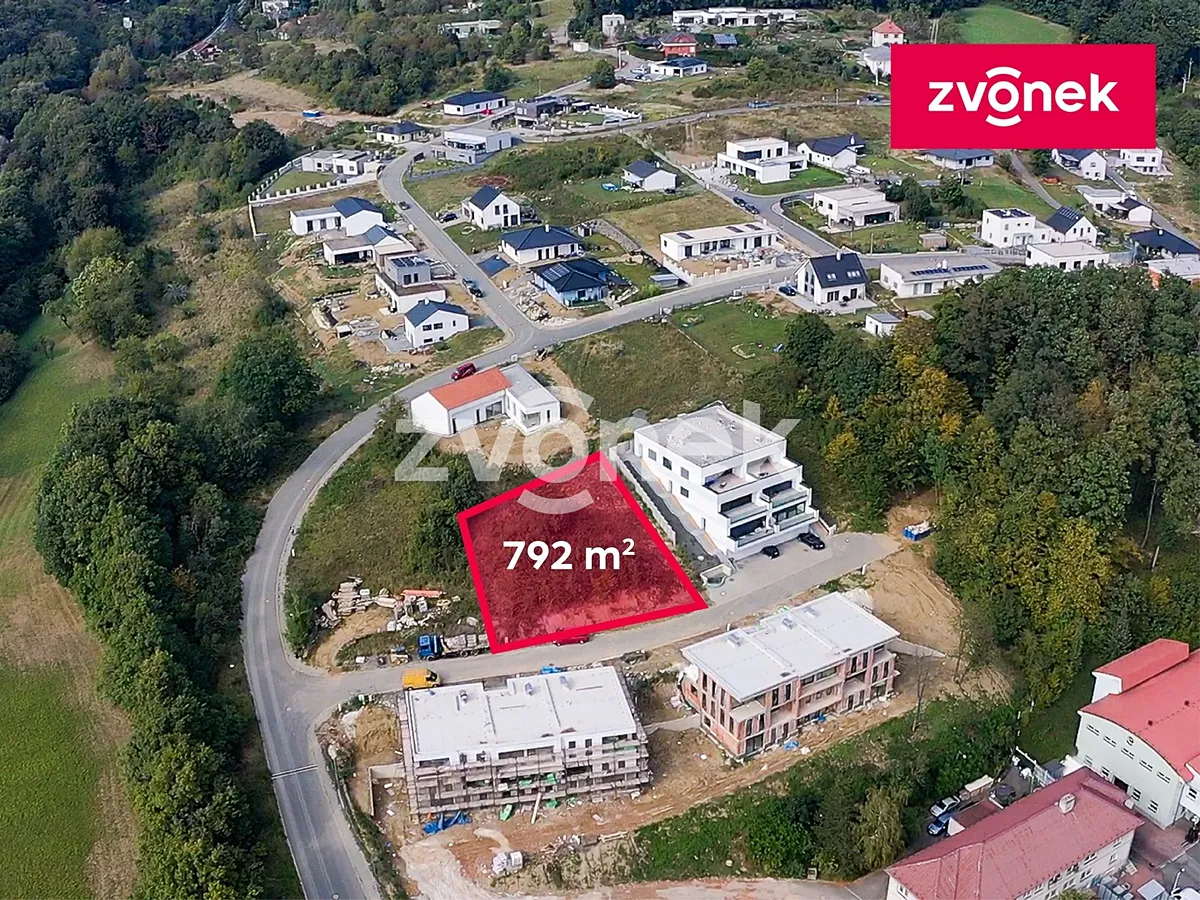 Prodej stavebního pozemku 792 m²